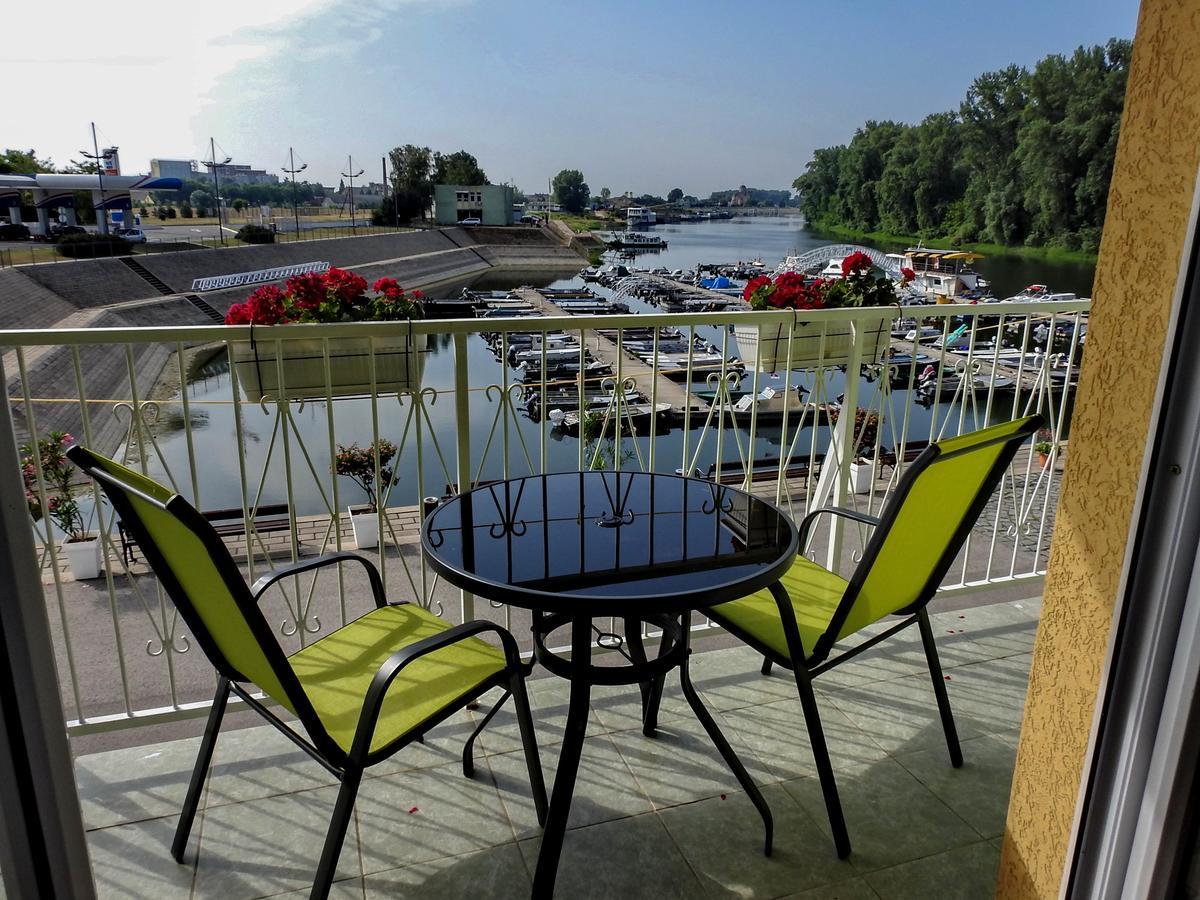Apartments Marina Apatin Εξωτερικό φωτογραφία